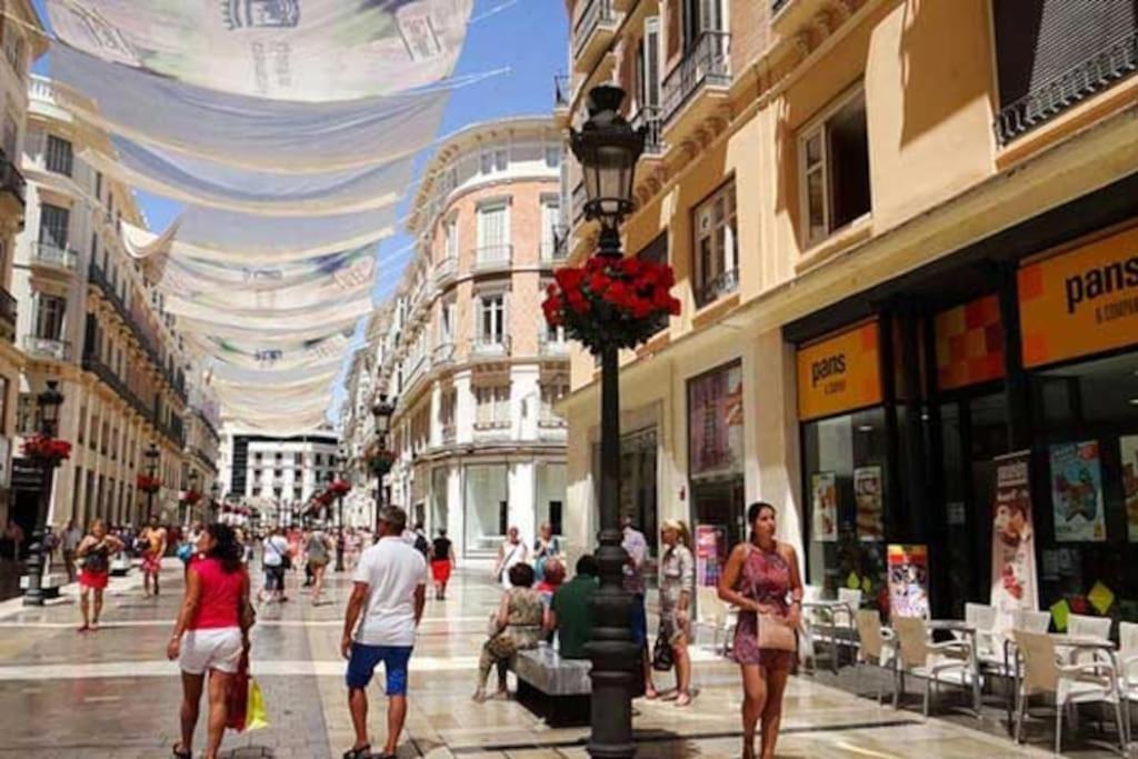 Malaga Center Apartment ภายนอก รูปภาพ